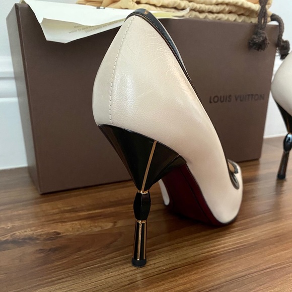 Louis Vuitton Art Deco Heels - Picture 5 of 10